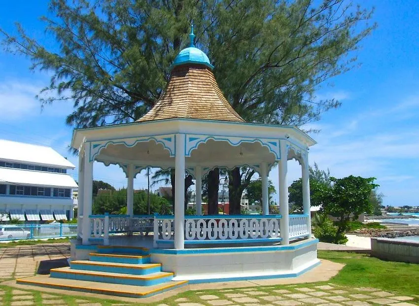 Apartment Apt 1 Lynsted - Newly Renovated 2 Bed 1 Bath Bridgetown Barbados